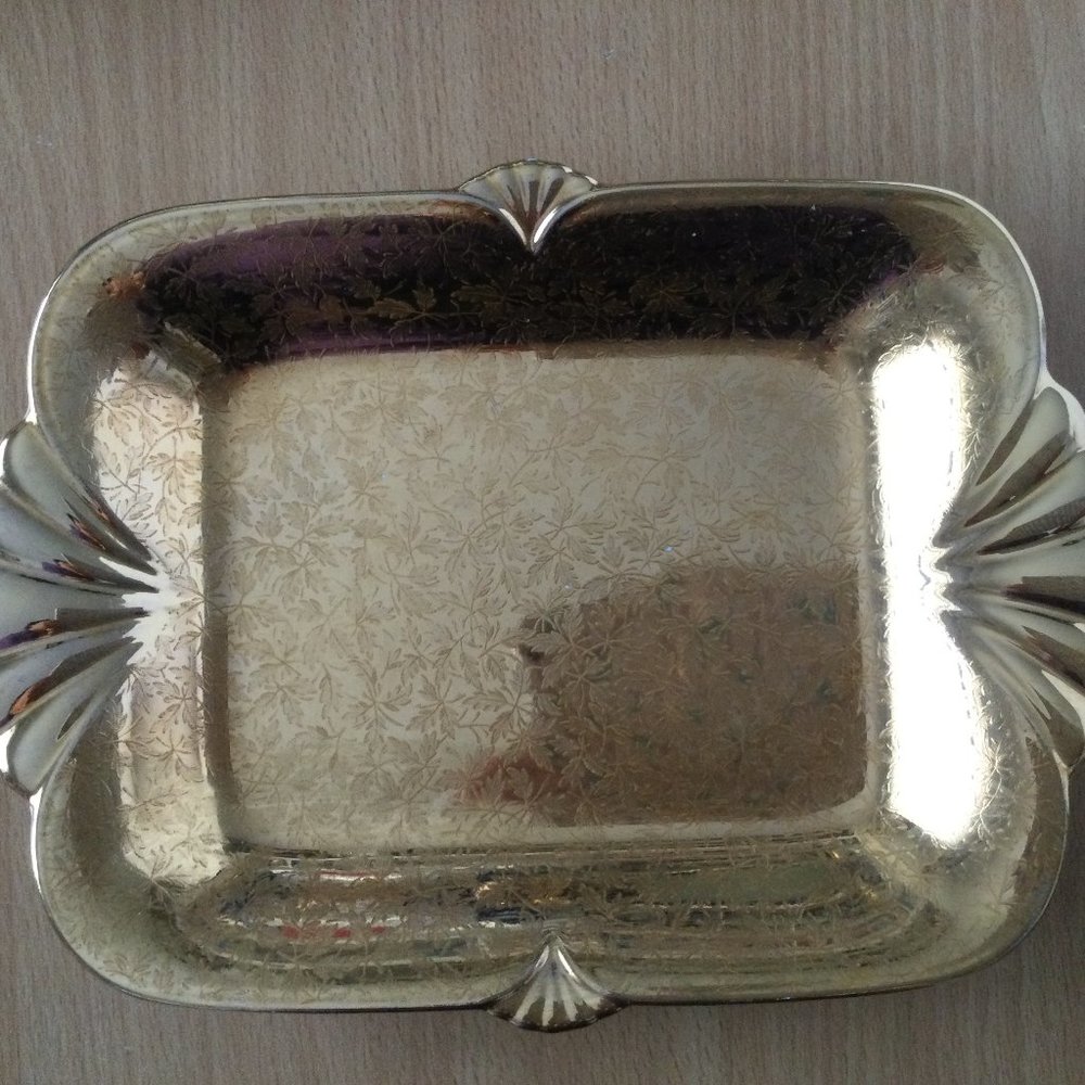 Vintage Royal Winton Grimwades luster gold leaf pattern plate handled